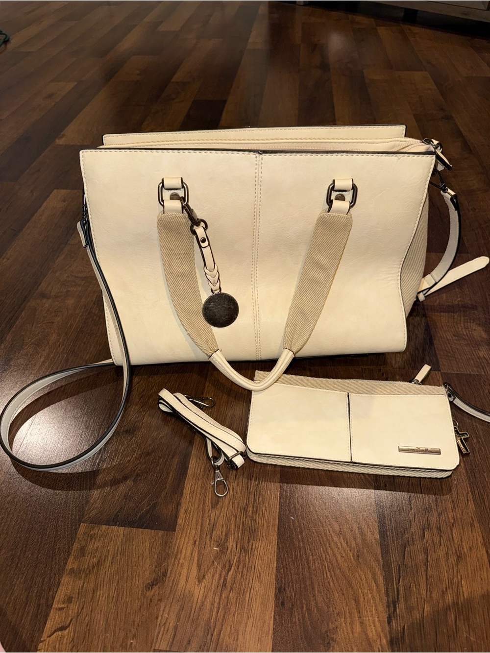 Simply Noelle purse and wallet set